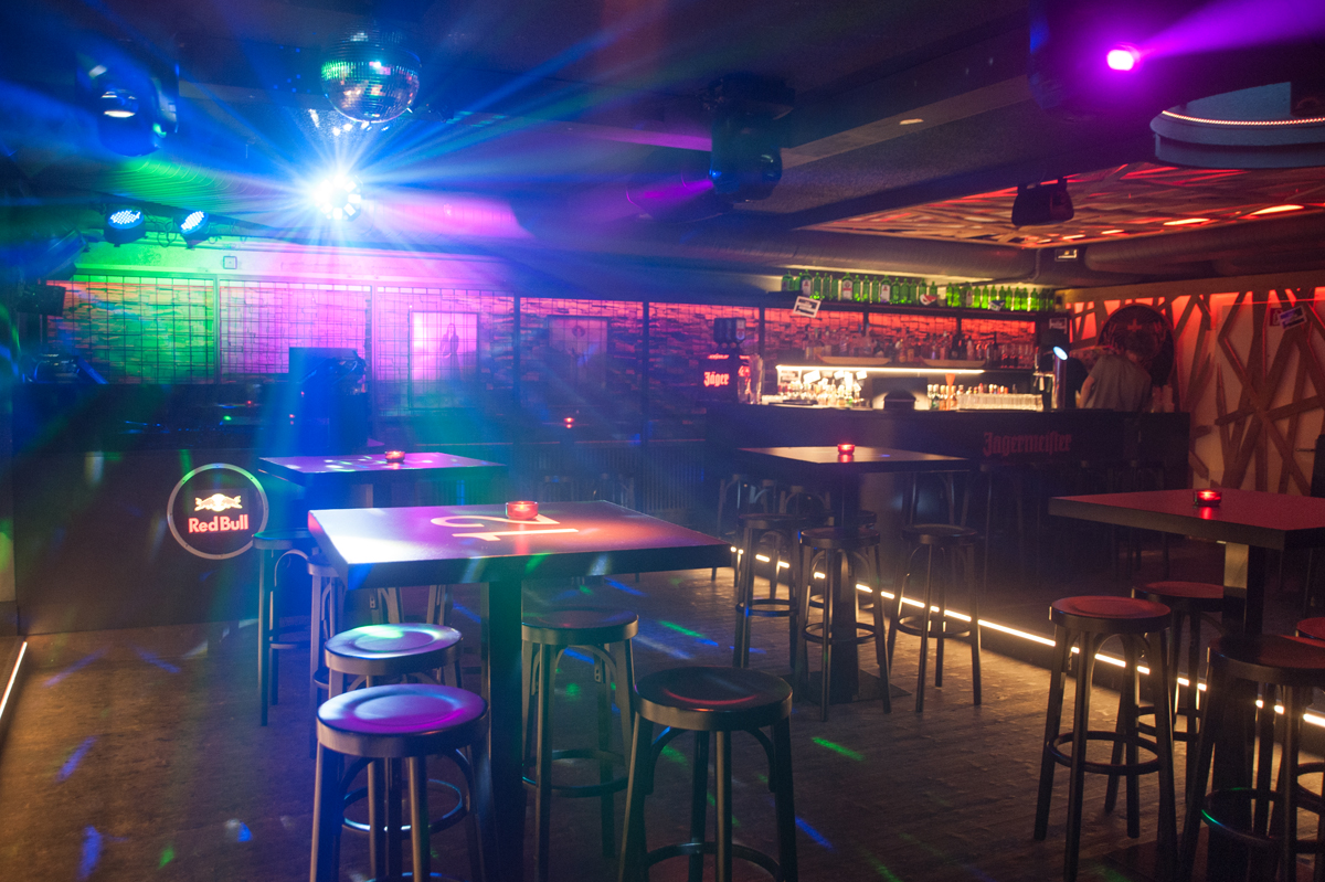 Nightlife Balmers Hostel, Camping & Interlaken