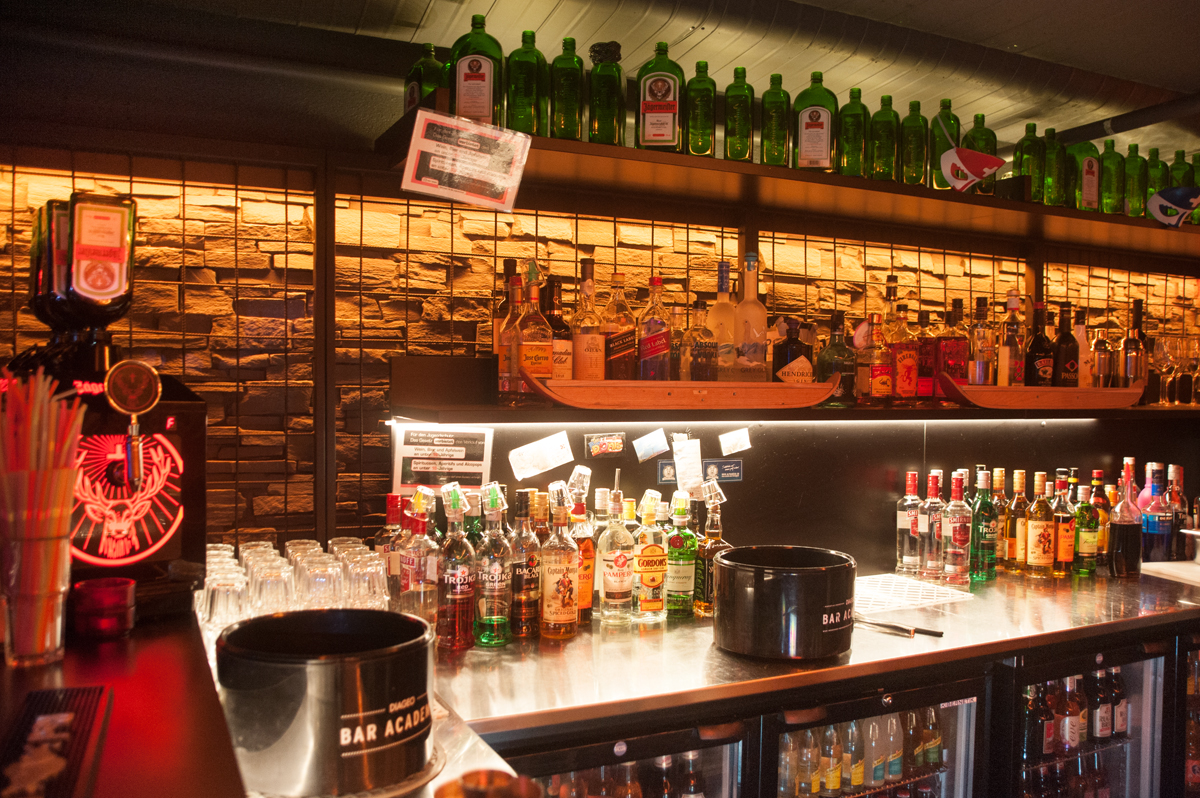 Nightlife Balmers Hostel, Camping & Interlaken