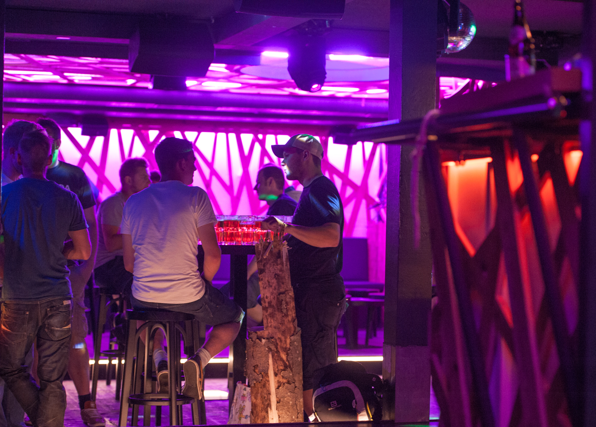 Bar & Club in Interlaken, Switzerland Official Balmers Hostel