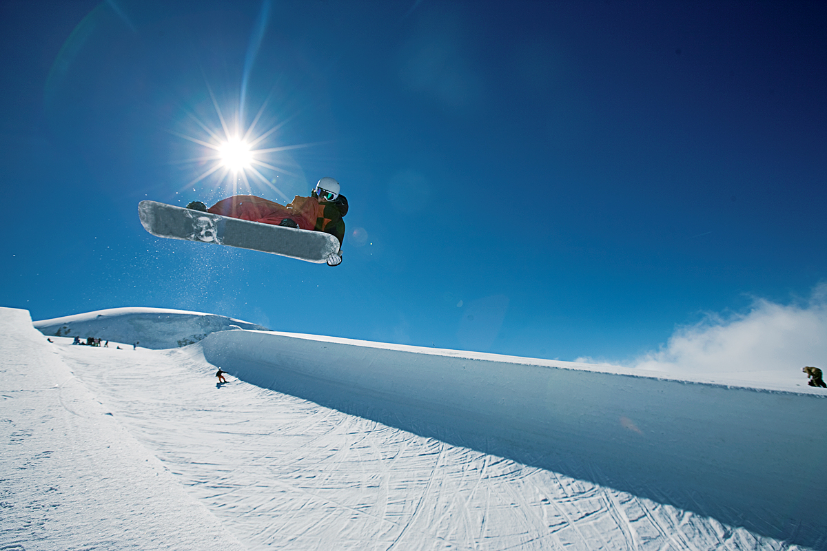 Snowboarding Best outdoor activities, Interlaken, Switzerland