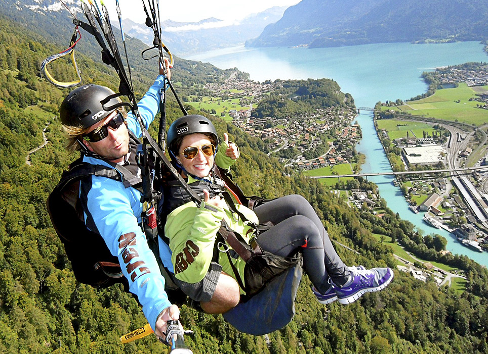 paragliding over interlaken