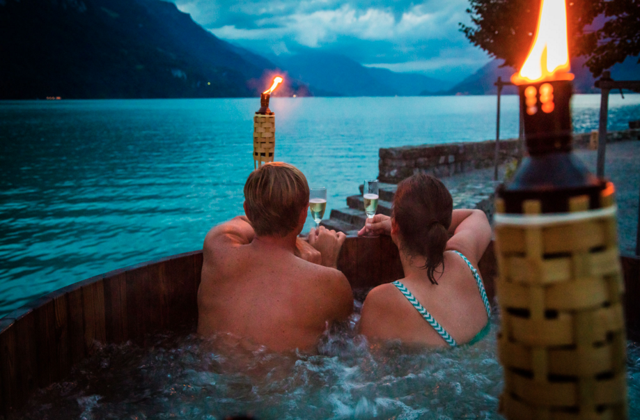 Winter Hot tub - Best outdoor activities, Interlaken ...