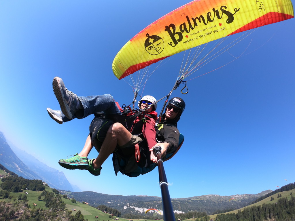 Parapente Interlaken activités de plein air Suisse auberge