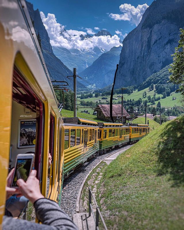 train switzerland